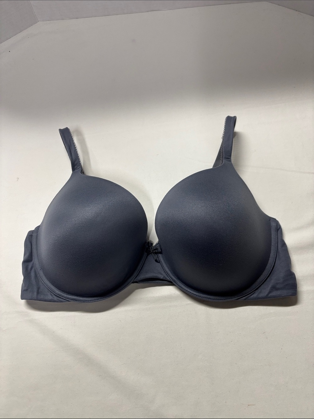 Victoria's Secret Smooth Molded T-Shirt Bra in Slate